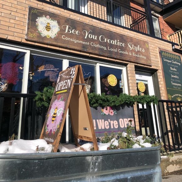 Meet your Posher, Jessica - Picture 2 of 3